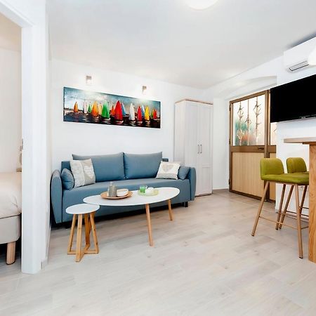 Apartment Amici With Terrace In Center Of Rovinj Extérieur photo
